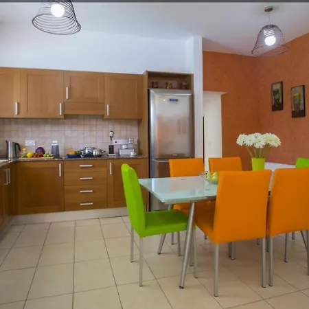 Soothing Sunset With Private Pool, 200m From The