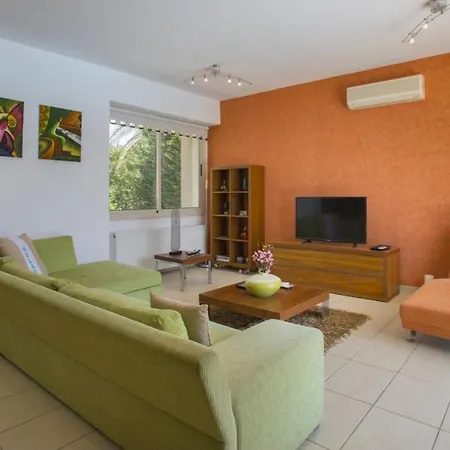 Soothing Sunset With Private Pool, 200m From The Villa Perivolia