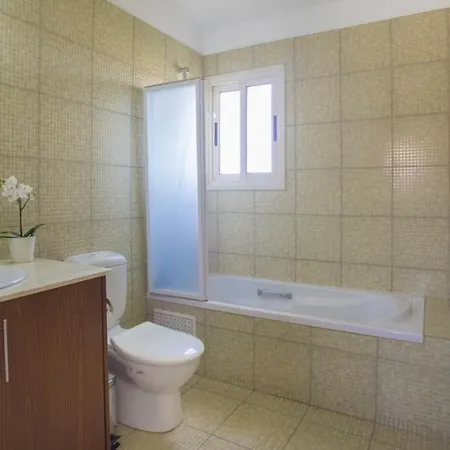 Soothing Sunset With Private Pool, 200m From The Perivolia